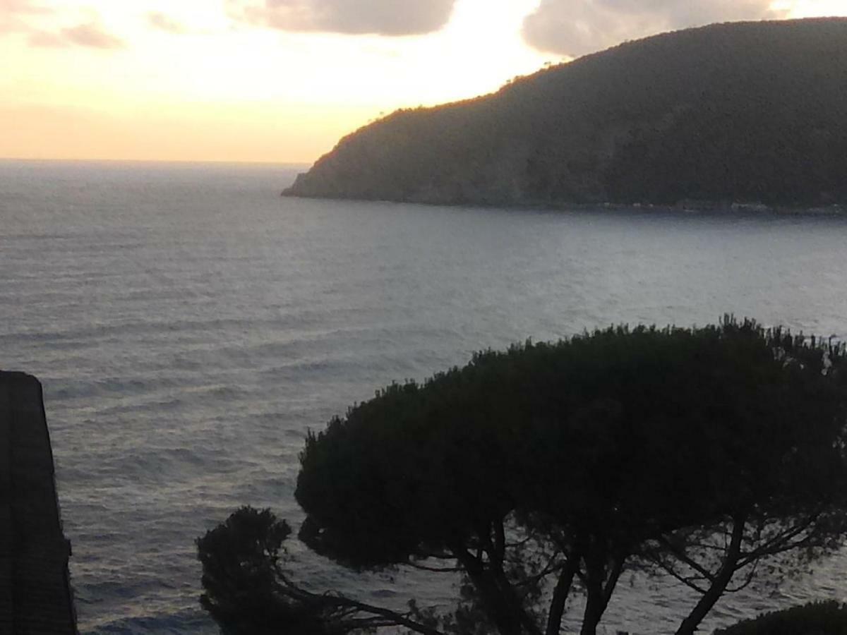 Вилла Un Gioiello Con Vista Mare Монелья Экстерьер фото